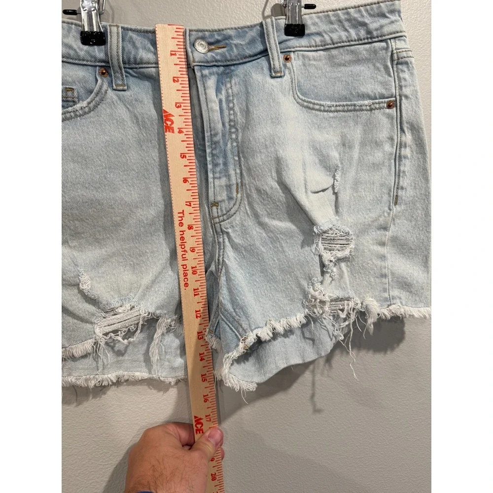 Old Navy OG Straight Cut-Off Shorts Womens 14 Blue Stretch Secret Smooth Pockets